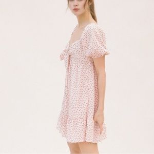 Storia Feminine Pink Floral Mini Dress w Puff Sleeves Tie Front Size Medium